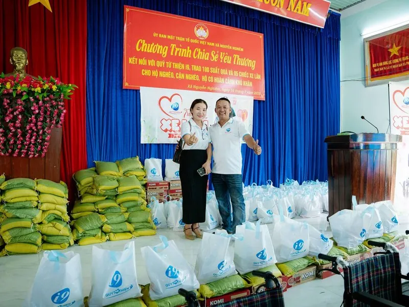 Hình ảnh minh họa tìm kiếm sự giúp đỡ và các nguồn lực hỗ trợ cộng đồng